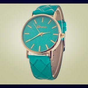 Women's Watch 💚